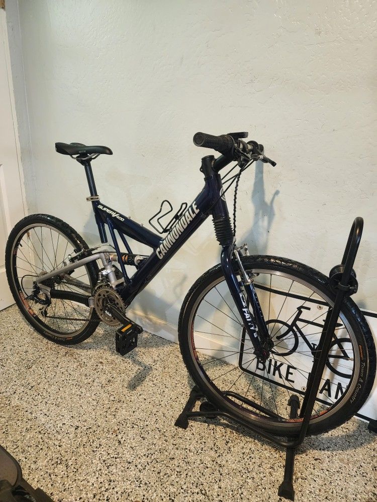 🎄🎁🚲🔥Cannondale Super V 400 (26 )🔥🚲🔥🎁🎄🎄