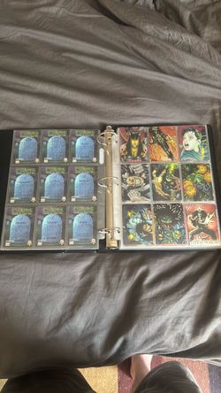 Vintage evil Ernie glow-in-the-dark chrome card set