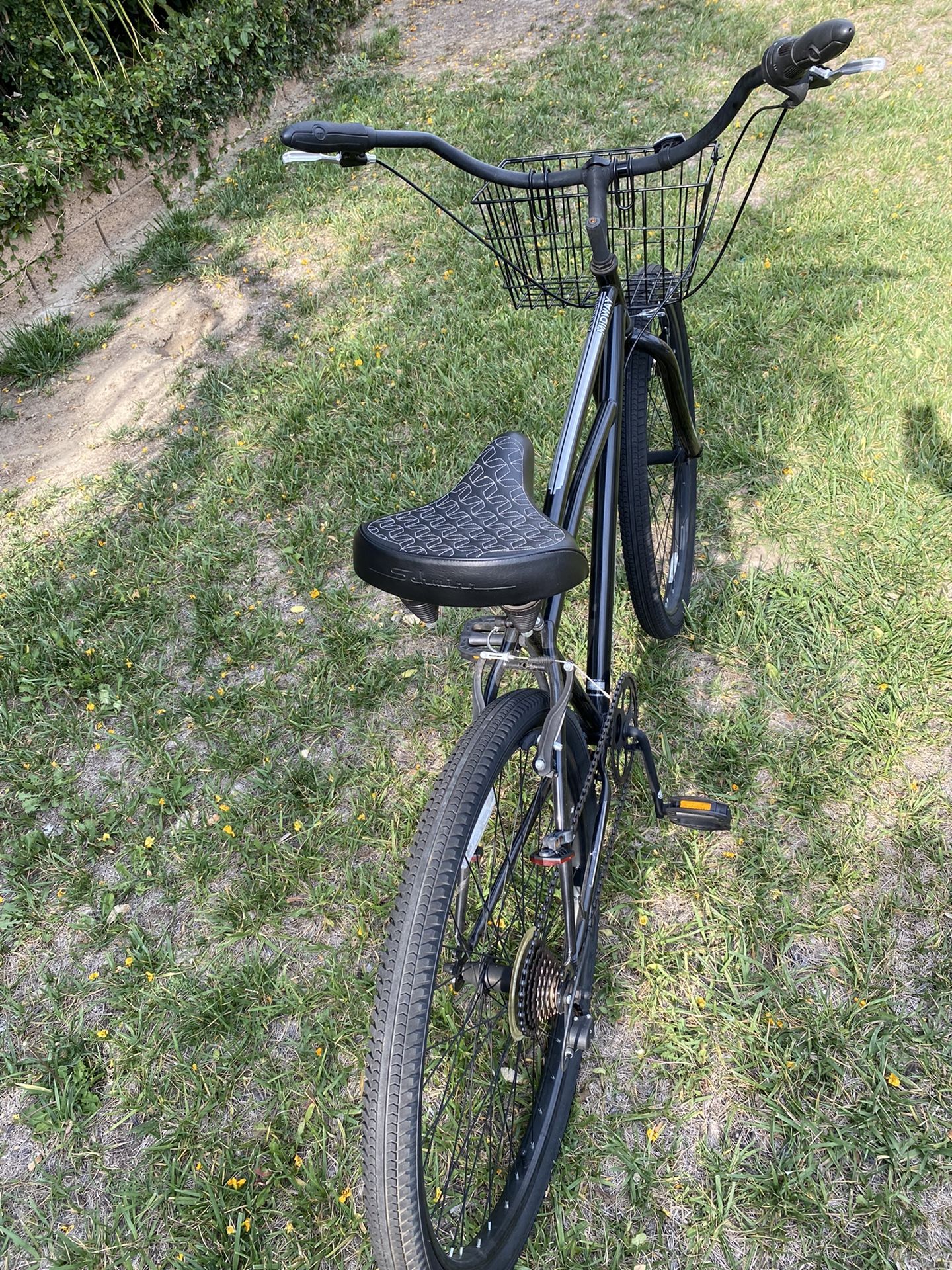 Men s 29 inch Schwinn midway seven speed all black beach cruiser