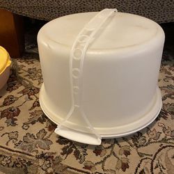 Vintage Tupperware Cake Carrier-round 
