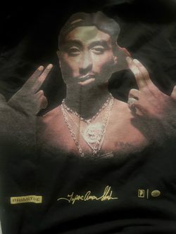 Tupac shirt