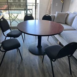 Dinning Table And Chairs