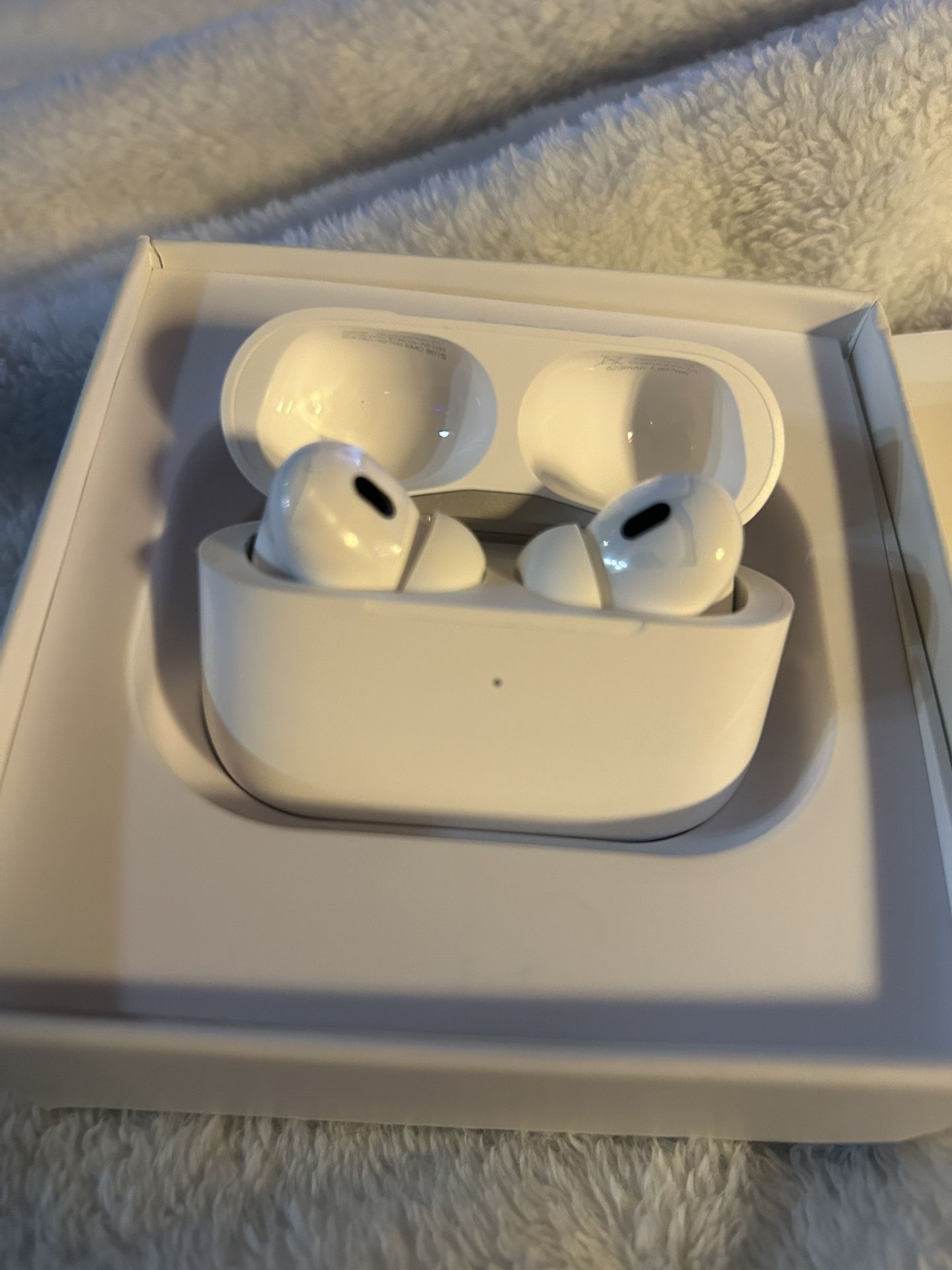 🔥 AirPods Pro 2 (USB-C) – Brand New / Never Used