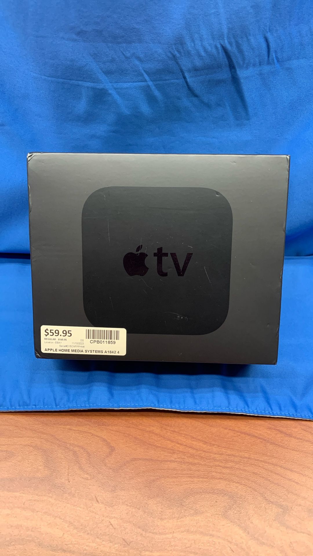 Apple TV A1842 4 With Remote, Lightly Used 