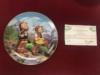 M.I Hummel “Little Explorers” porcelain collectible plate