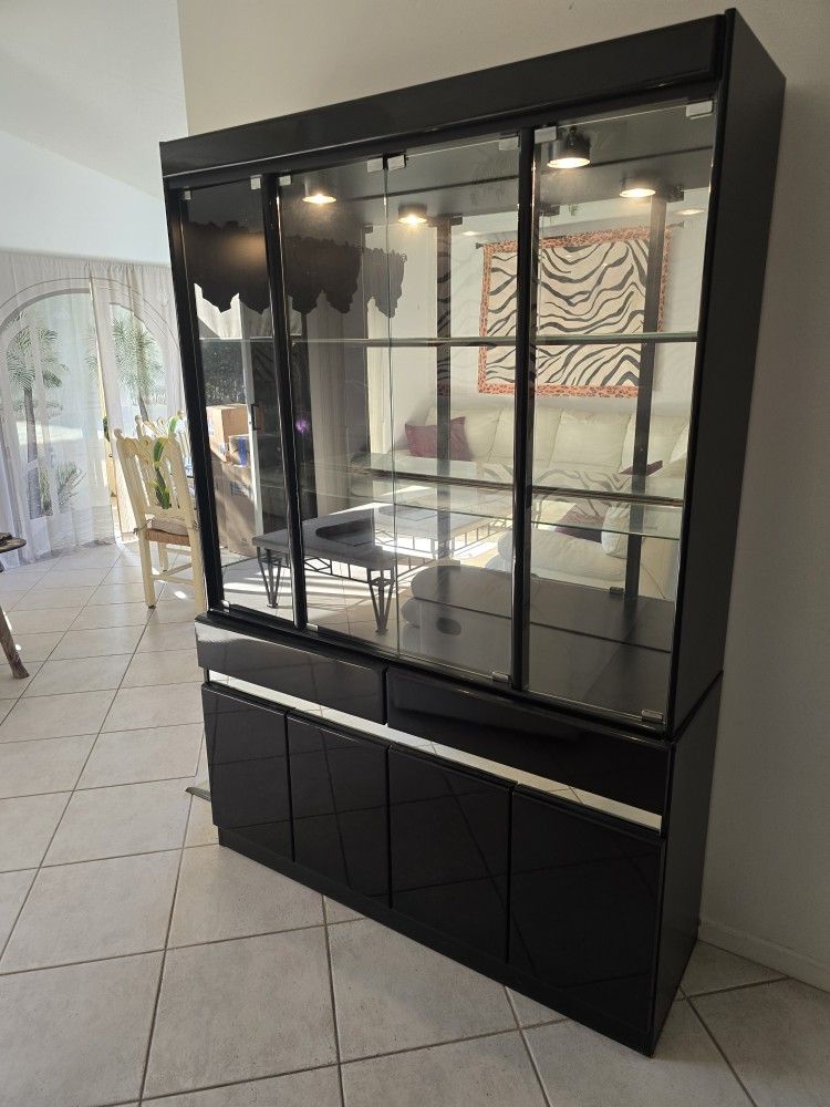 Black Glossy Lacquer China Cabinet Buffet