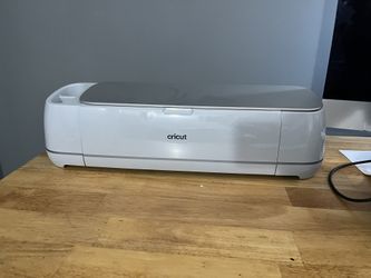 Cricut Maker 3 With Accessories And Easy Press