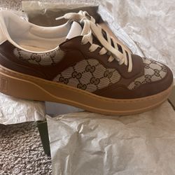 Gucci Shoes Size 44 