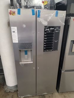 New Frigidaire 33" Wide Apartment Size Stainless Steel Side By Side Refrigerator