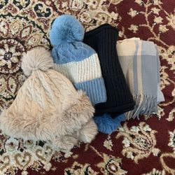 Brand New Women’s Beanies & Scarves