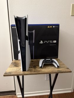 PS5 Pro – 2TB – Excellent Condition