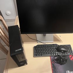  Dell 24’inch Monitor With Optiplex 5090 Desktop 