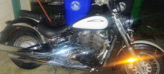 2001 Suzuki Intruder