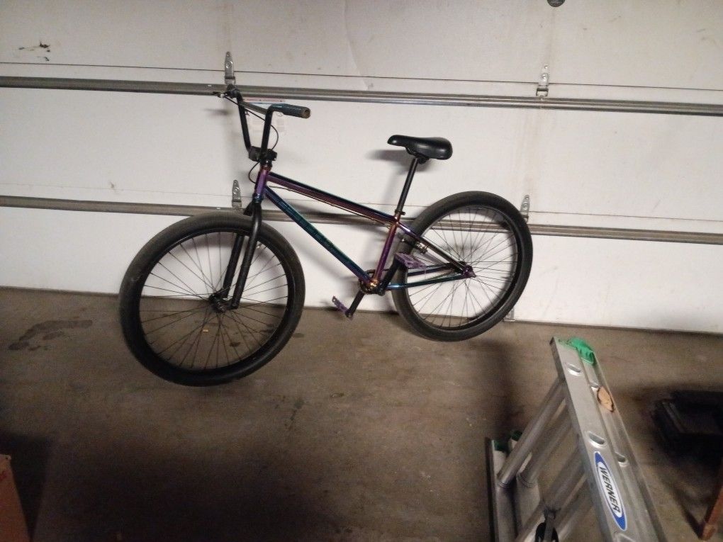 BMX Elite Model