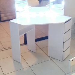 Makeup Desk