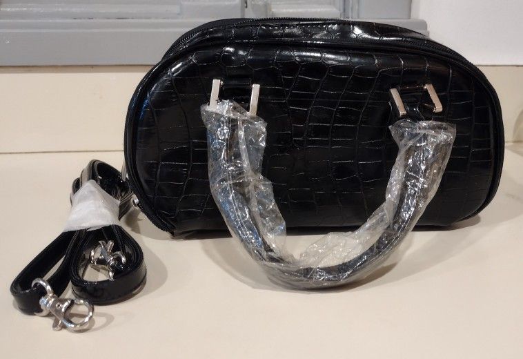 New Black Convertible Purse