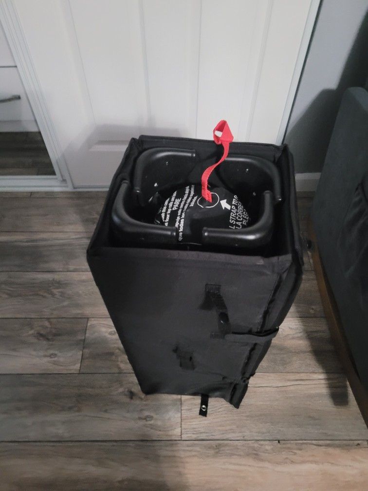 Pack and Play (Portable Crib)