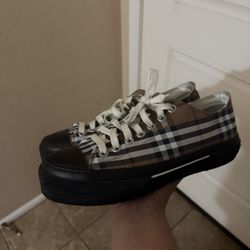 Burberry Men’s Shoes 