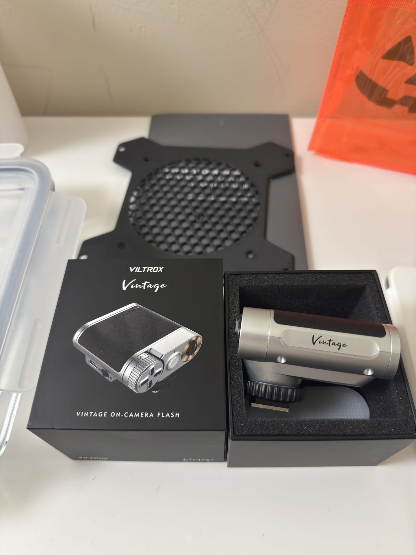 Viltrox Vintage Z1 Flash