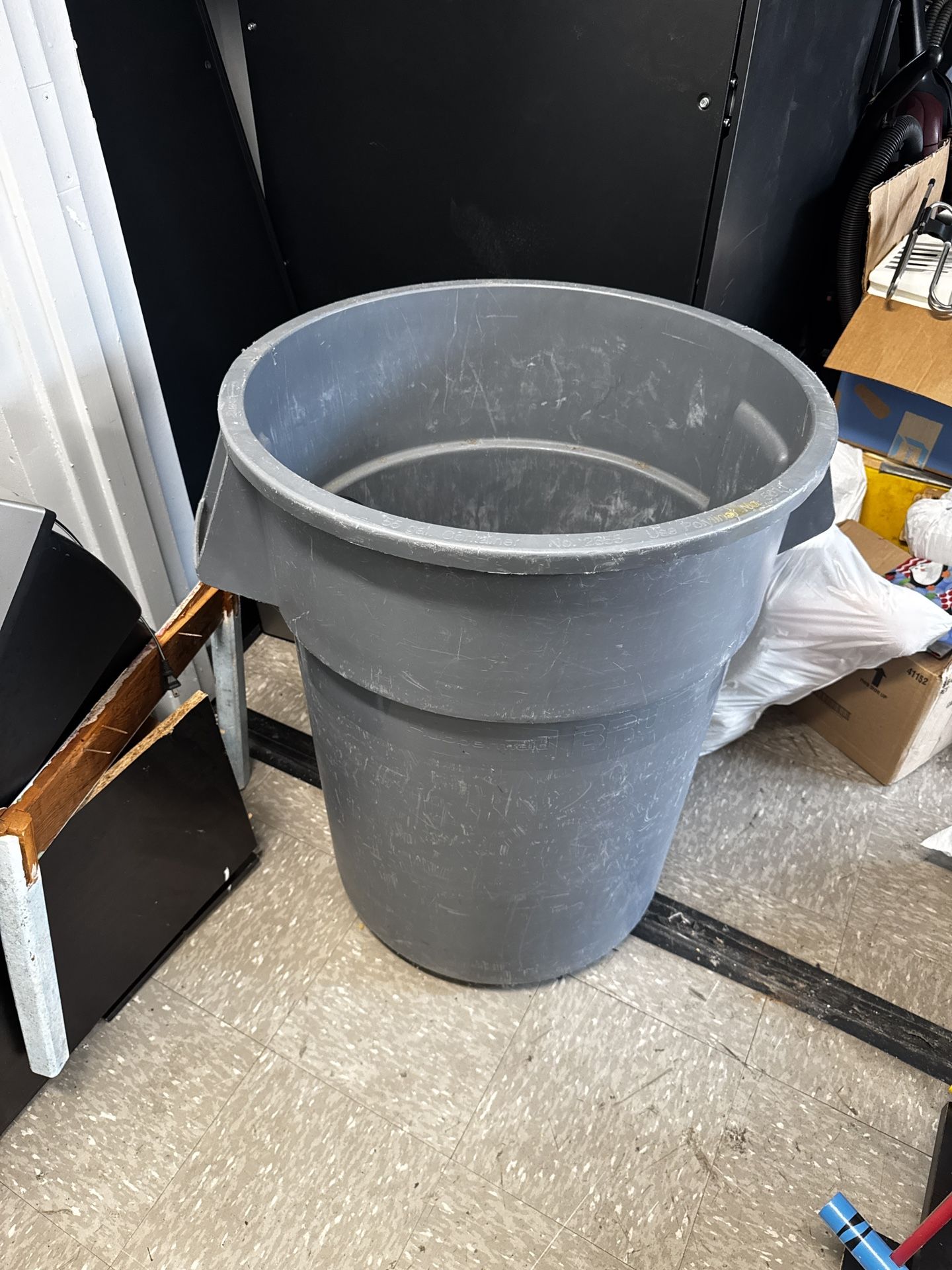 55 Gallon Garbage Bin 