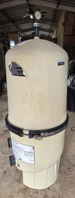 Pentair Pool Cartridge Filter Case + 4 Cartridges