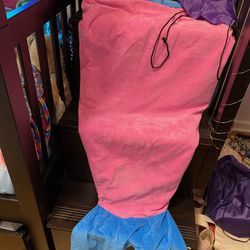 Girl Mermaid Tail Blanket