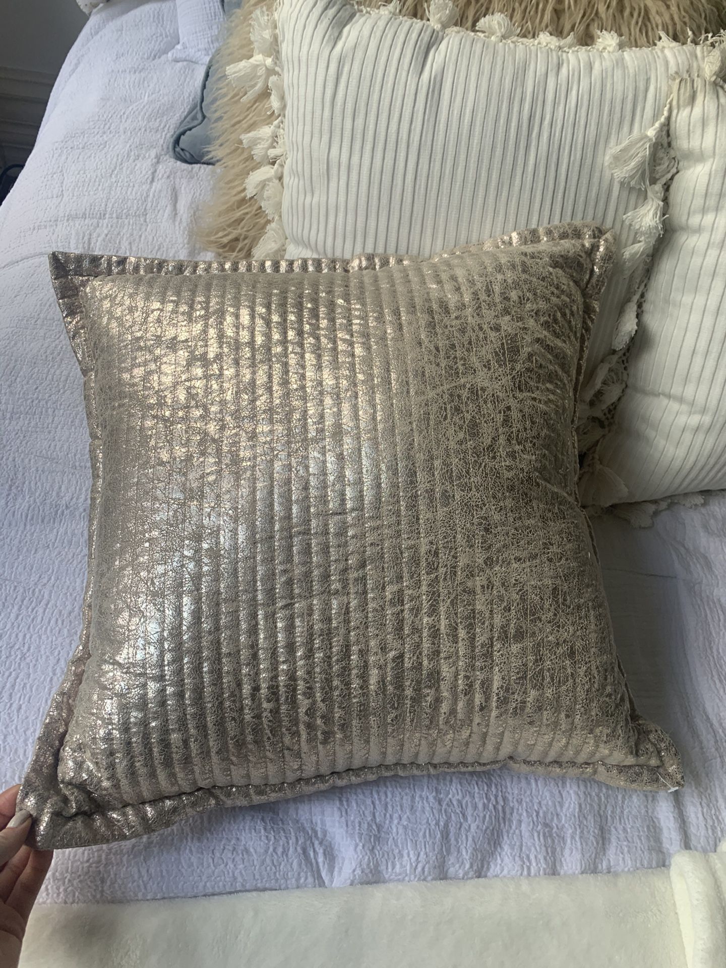 Metallic pillow