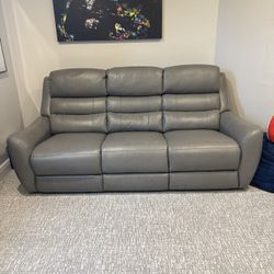Triple Power Reclining Sofa – Havertys Theater Couch – Like New!