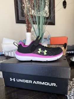 Under Armour Girl