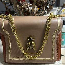 Vanessa Gabon purse