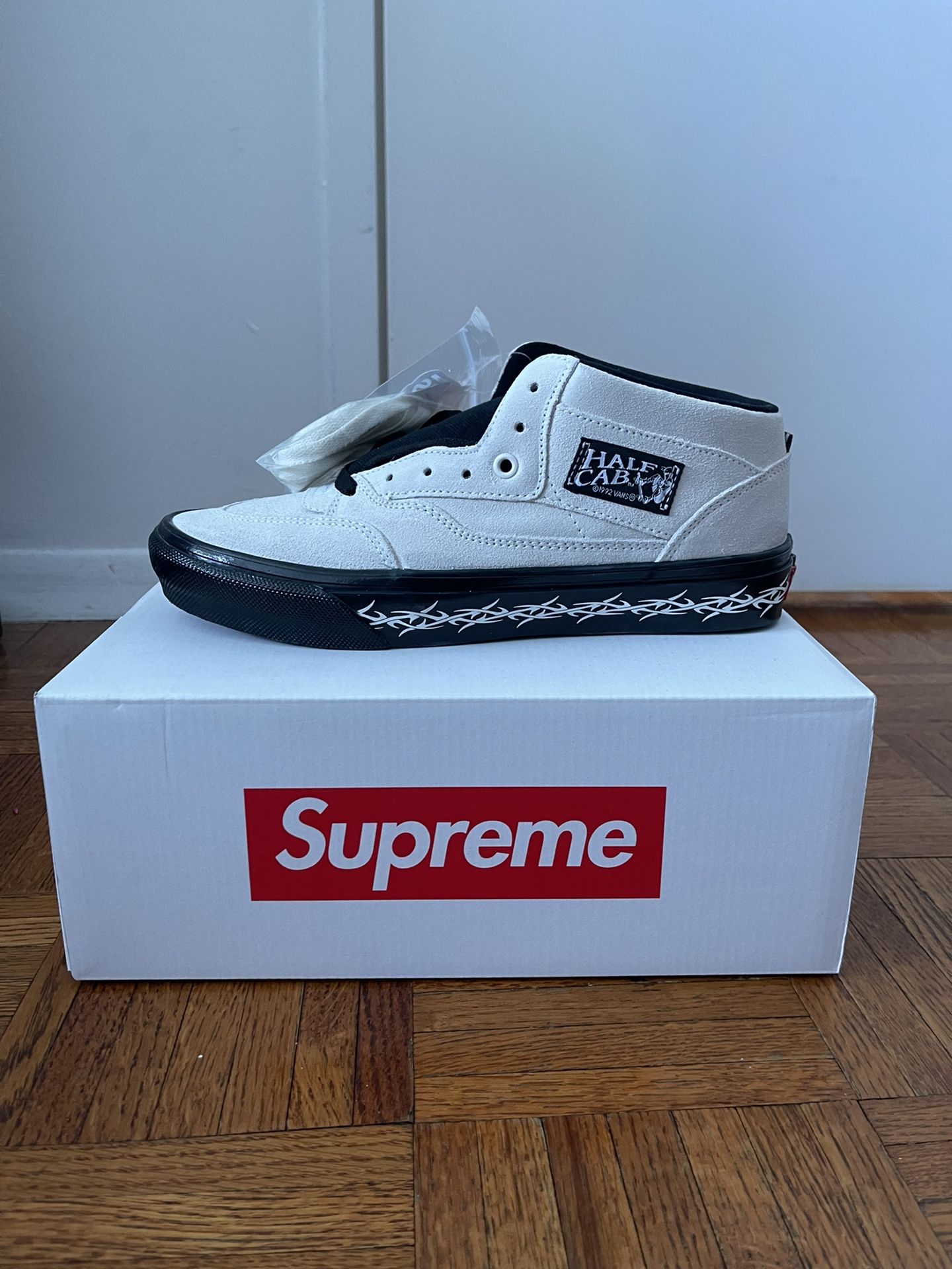 Deadstock Supreme Vans Half Cab Barbed Wire White