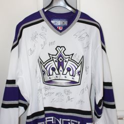 Los Angeles Kings Team Signed From 2006-07 On Ice Authentic 