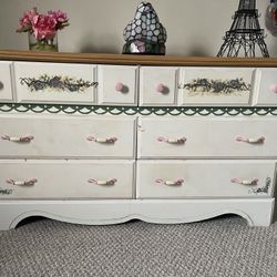 beautiful dresser