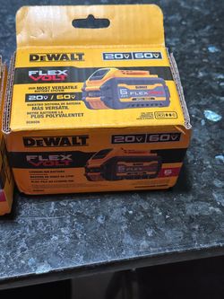 Dewalt batts