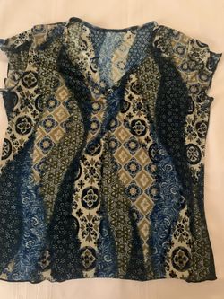 Women’s tops Size Medium Bundle