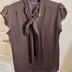 Blouse Size XS - Pickup From Northridge Area
