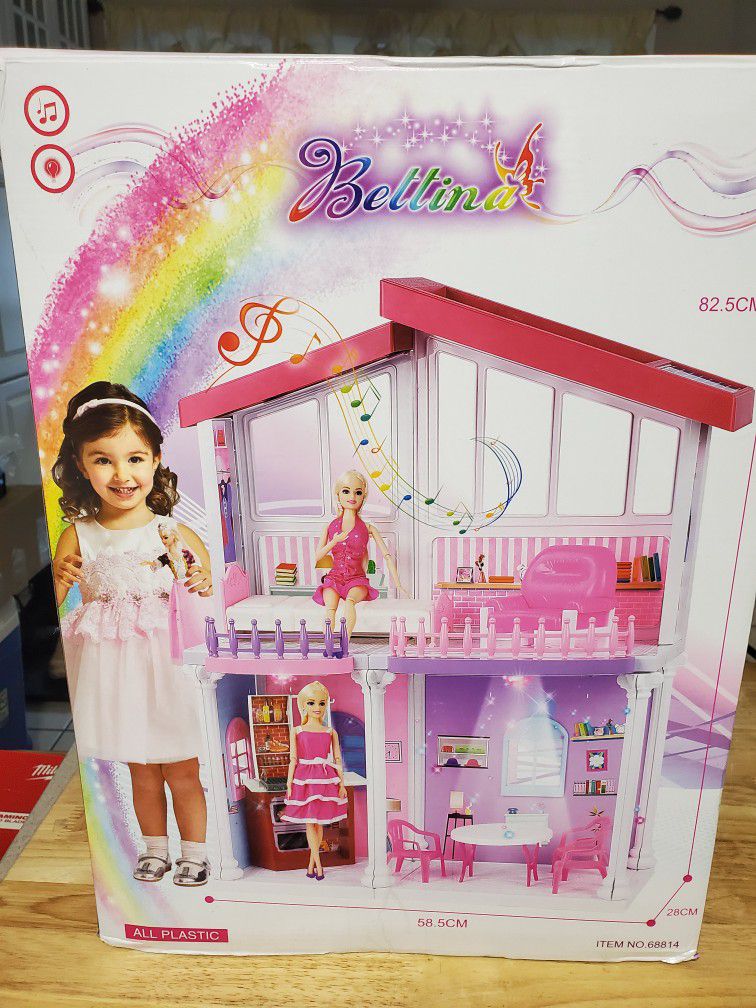 Plastic Doll House