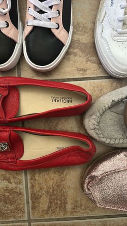 Women shoes size 7/8