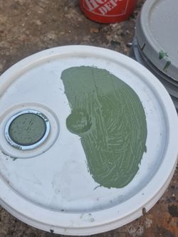 Pinturas Color nilitar $100 Cada Una Nueva Marca Behr