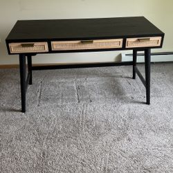 Modern Desk + Comfy Office Chair Set – Great Condition! 