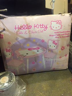 Hello kitty table