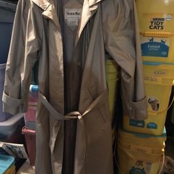 Woman’s long coat, size S-M, (read Description)