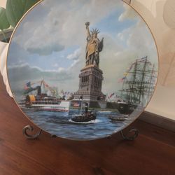 Statue of Liberty Commemorative Plate – Limited Edition 1985 (#40 of 10,000)