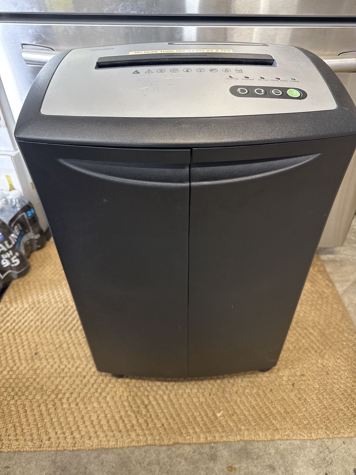 Paper Shredder - large capacity