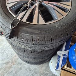2021 nissan rogue wheels