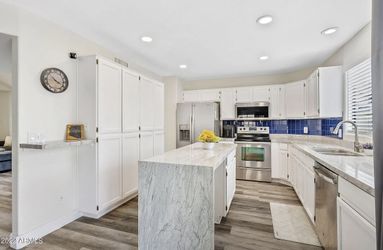 Cabinets And Countertops 