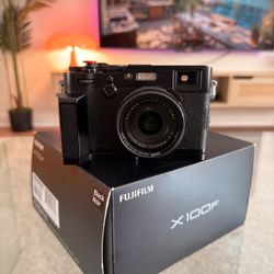 Fujifilm X100F Digital Camera 