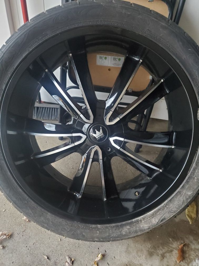 24inch Black rims 6 lug bolt pattern