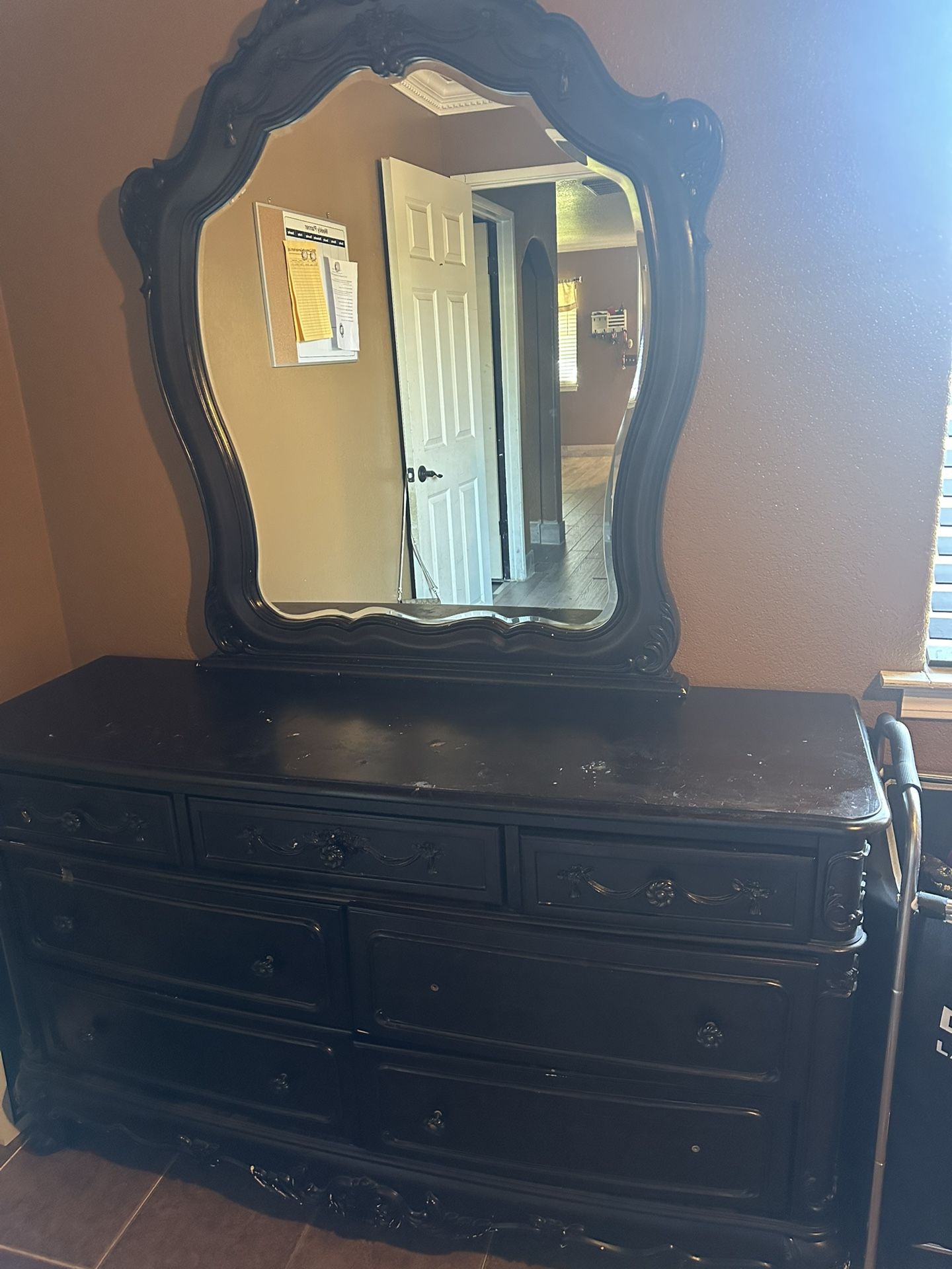 Queen Bedroom Set 