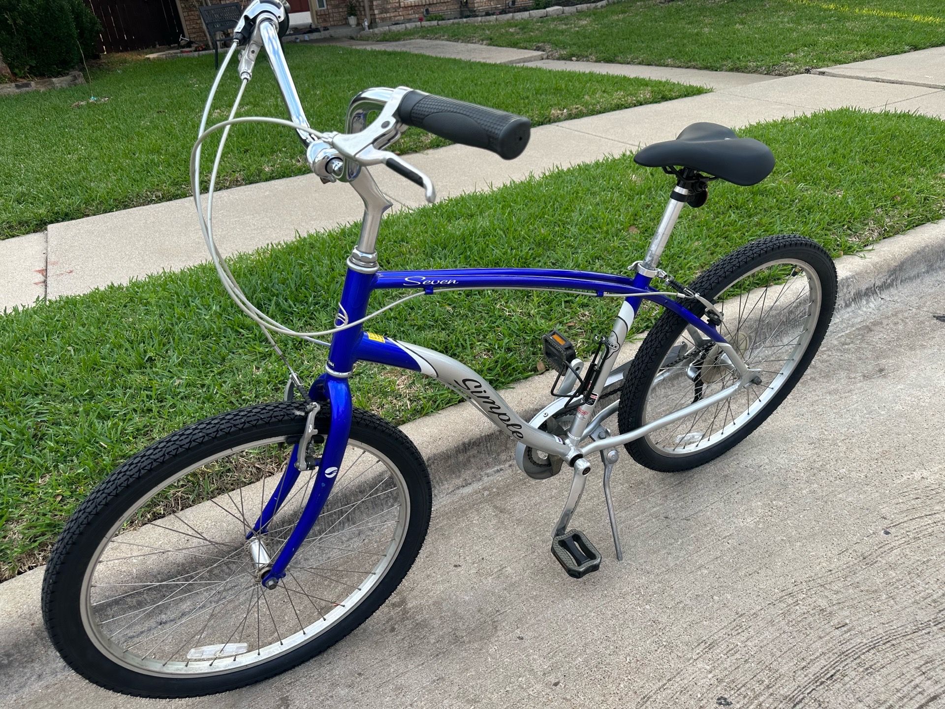 Giant Adult Cruiser Lightweight Aluminum Frame 7-speed 26-inch Wheels trail trekking bike
